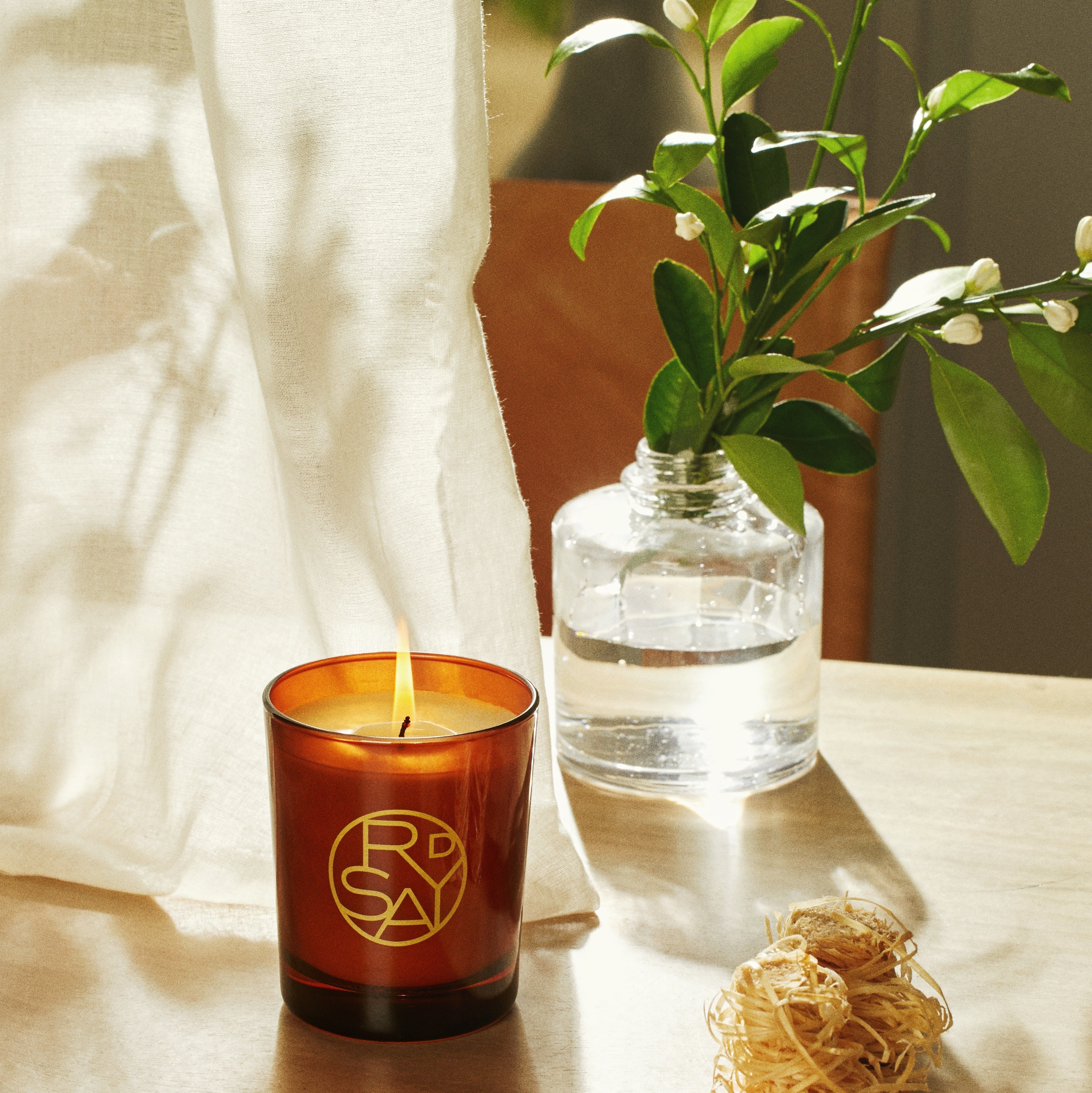 D'ORSAY 06:20 ウテュセ センティドキャンドル　190g 06:20 センティドキャンドル - ドルセー ジャパン (d'Orsay Japan